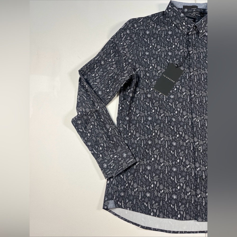 7 Diamonds Men's Black and White Patterned Button-Down Shirt - Picture 2 of 16